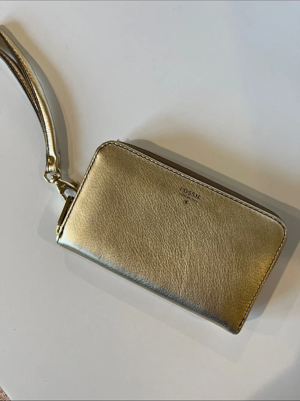 Fossil Metallic Gold Leather Wristlet Card Holder Wallet